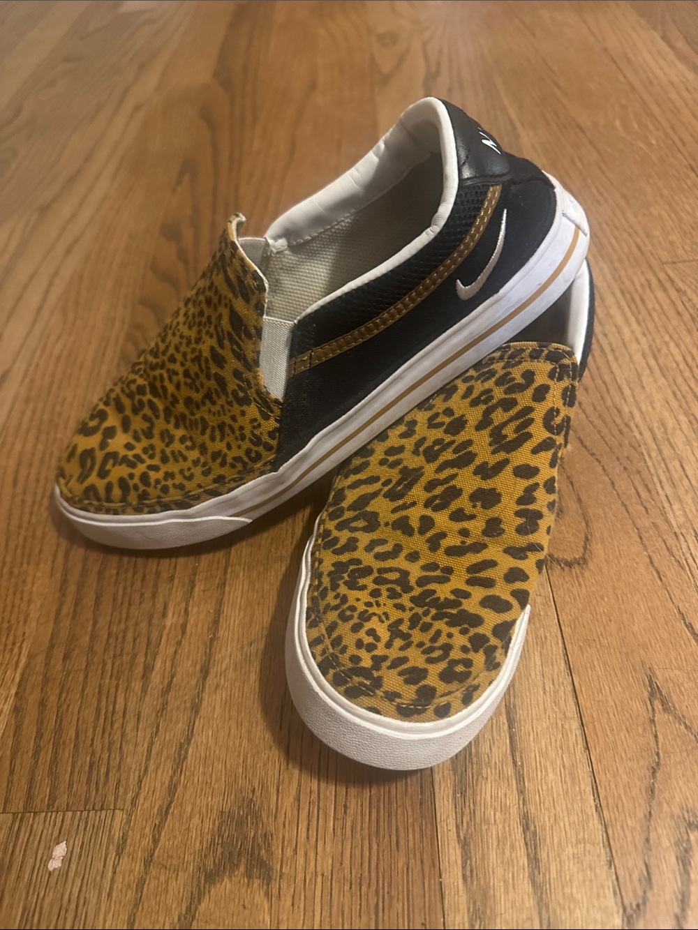 Nike  Slip-On Leopard Print Sneakers